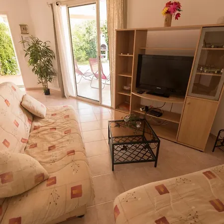 פארק נופש De Tourisme Le Clos Des Vendanges מוריאני-פלאז'