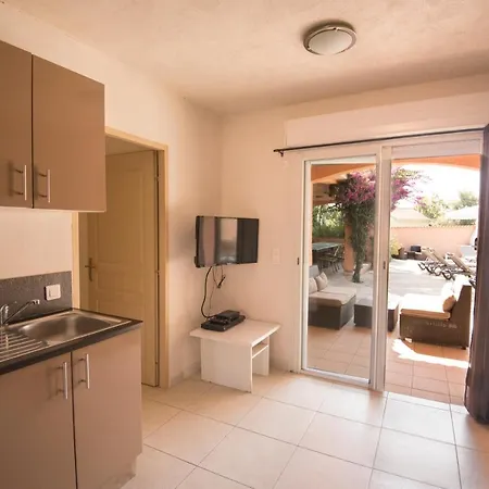 פארק נופש De Tourisme Le Clos Des Vendanges מוריאני-פלאז'