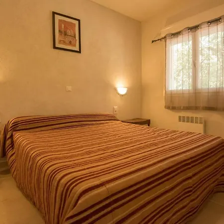 פארק נופש De Tourisme Le Clos Des Vendanges מוריאני-פלאז'