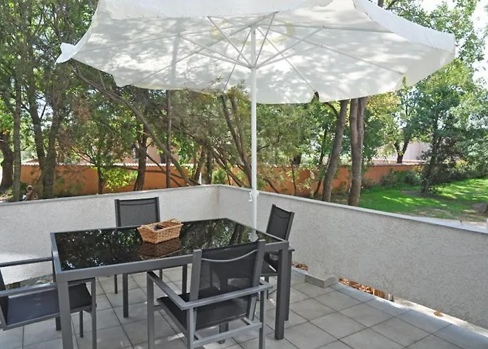 Üdülőpark De Tourisme Le Clos Des Vendanges 3*