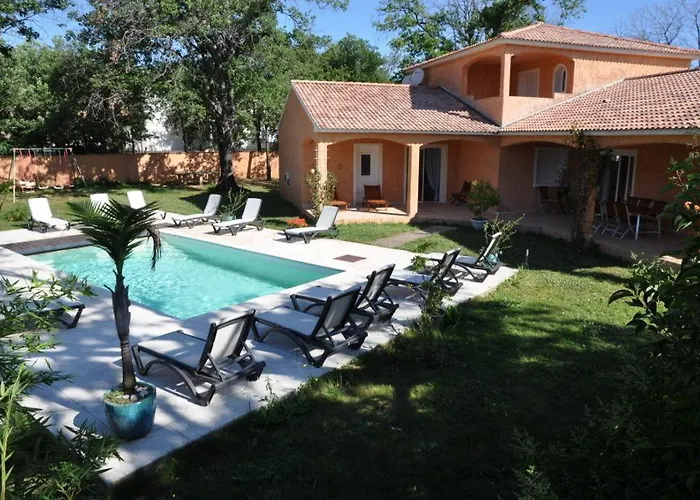 Prázdninový areál De Tourisme Le Clos Des Vendanges 3*