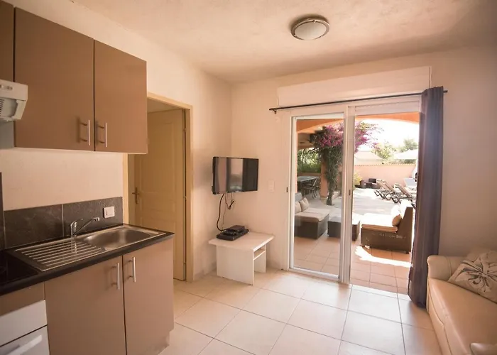 Prázdninový areál De Tourisme Le Clos Des Vendanges Moriani Plage