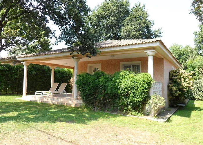 De Tourisme Le Clos Des Vendanges Parco vacanze 3*